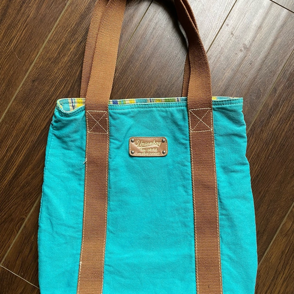 UNION BAY vintage canvas tote. Good condition, nice size!